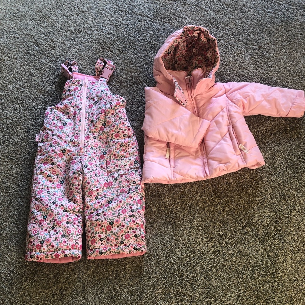 Never worn 12m Oshkosh matching snow suit and coat